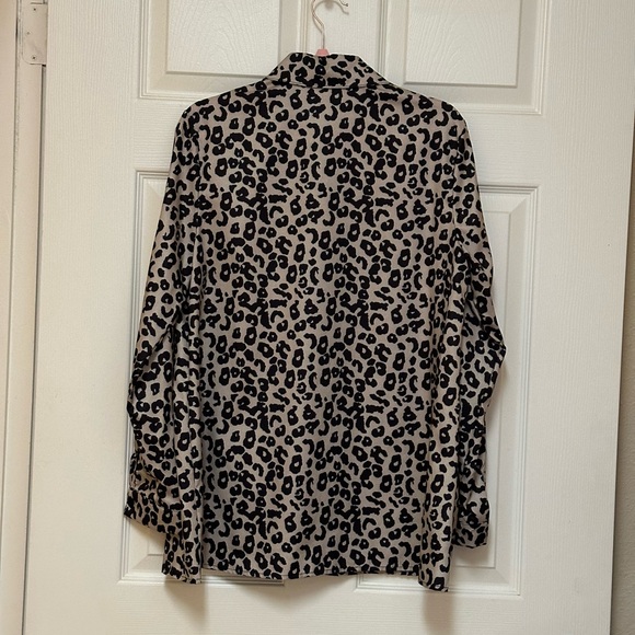 Animal print is trending again this year! - Picture 2 of 3